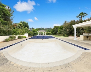 22427 Steeplechase Lane - Photo Thumbnail 41