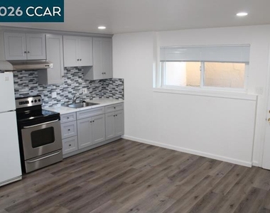 527 Vaqueros Ave - Photo Thumbnail 4