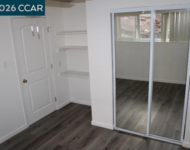 527 Vaqueros Ave - Photo Thumbnail 9