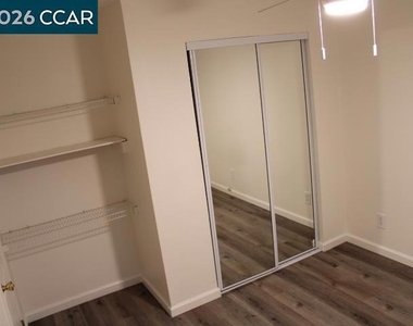 527 Vaqueros Ave - Photo Thumbnail 8