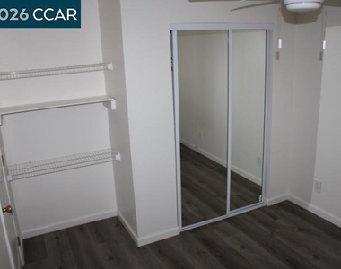 527 Vaqueros Ave - Photo Thumbnail 16
