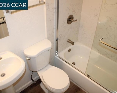 527 Vaqueros Ave - Photo Thumbnail 11