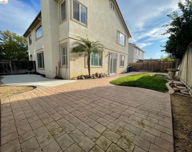 2309 St Augustine Dr - Photo Thumbnail 28