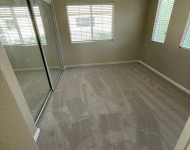 2309 St Augustine Dr - Photo Thumbnail 21