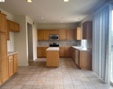 2309 St Augustine Dr - Photo Thumbnail 14