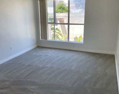 10633 Eastborne Avenue - Photo Thumbnail 26