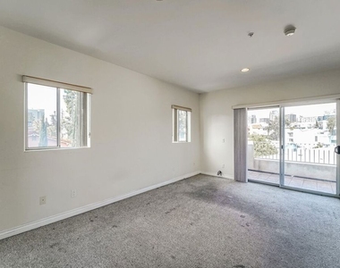 10633 Eastborne Avenue - Photo Thumbnail 20
