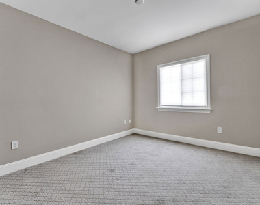 413 California Street - Photo Thumbnail 8