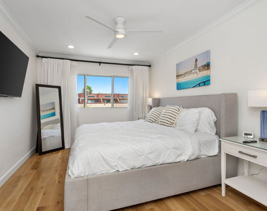 2101 Ocean Avenue - Photo Thumbnail 16