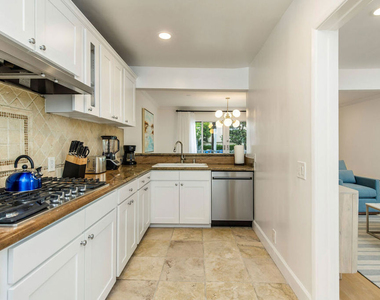 2101 Ocean Avenue - Photo Thumbnail 10