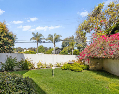 278 Entrada Drive - Photo Thumbnail 17