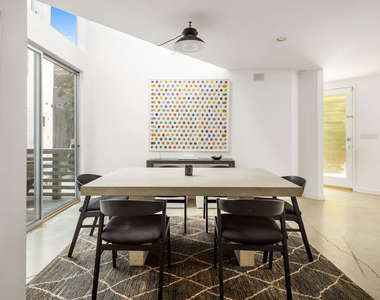 278 Entrada Drive - Photo Thumbnail 5