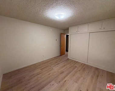 215 N Myrtle Avenue - Photo Thumbnail 16