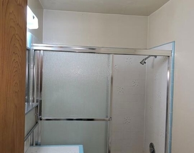215 N Myrtle Avenue - Photo Thumbnail 17