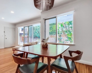 1275 Havenhurst Drive - Photo Thumbnail 20