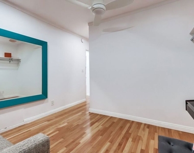 1275 Havenhurst Drive - Photo Thumbnail 45