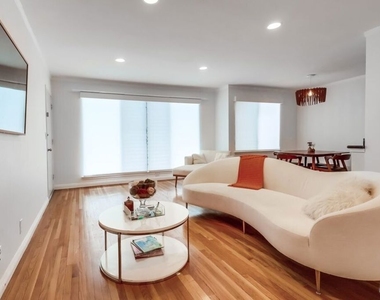 1275 Havenhurst Drive - Photo Thumbnail 13