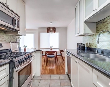 1275 Havenhurst Drive - Photo Thumbnail 24
