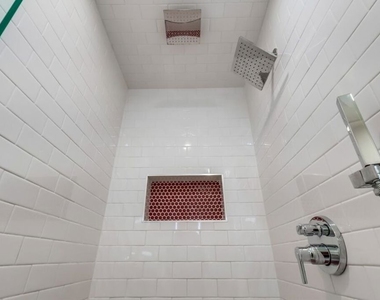 1275 Havenhurst Drive - Photo Thumbnail 37