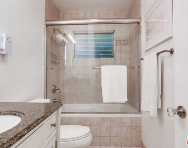 1275 Havenhurst Drive - Photo Thumbnail 47