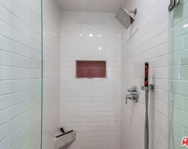 1275 Havenhurst Drive - Photo Thumbnail 36