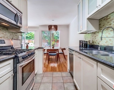 1275 Havenhurst Drive - Photo Thumbnail 25