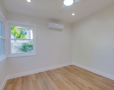 8358 Kittyhawk Avenue - Photo Thumbnail 14
