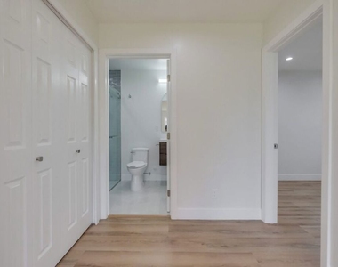 8358 Kittyhawk Avenue - Photo Thumbnail 16