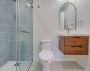 8358 Kittyhawk Avenue - Photo Thumbnail 17