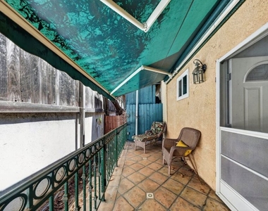9031 Phyllis Avenue - Photo Thumbnail 17