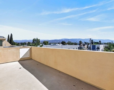 11302 Collins Street - Photo Thumbnail 39