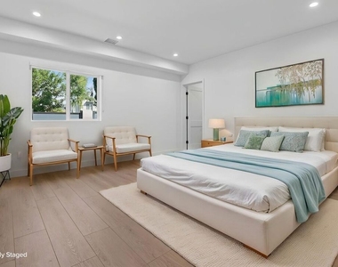11302 Collins Street - Photo Thumbnail 20