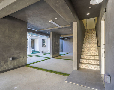 1331 N June Street - Photo Thumbnail 29