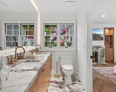 9024 Keith Avenue - Photo Thumbnail 13