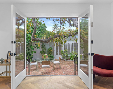 9024 Keith Avenue - Photo Thumbnail 16