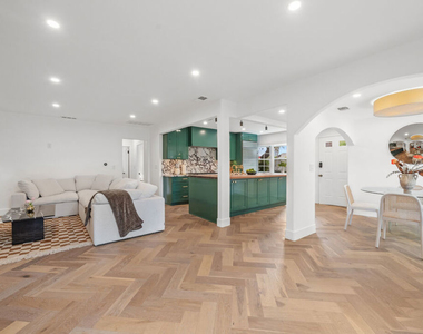 9024 Keith Avenue - Photo Thumbnail 28