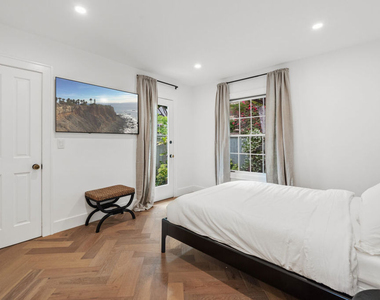 9024 Keith Avenue - Photo Thumbnail 23