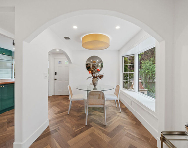9024 Keith Avenue - Photo Thumbnail 5