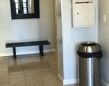 1515 S Beverly Drive - Photo Thumbnail 23
