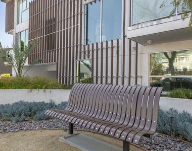 1345 Havenhurst Drive - Photo Thumbnail 1