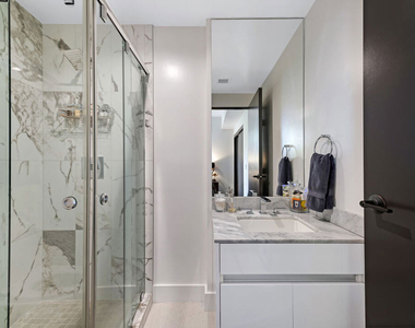 1345 Havenhurst Drive - Photo Thumbnail 24