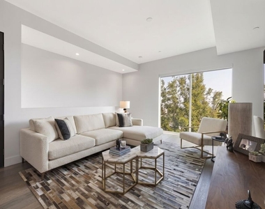 1345 Havenhurst Drive - Photo Thumbnail 13