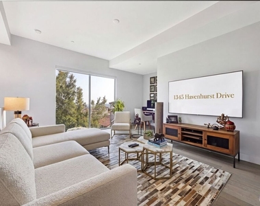 1345 Havenhurst Drive - Photo Thumbnail 12