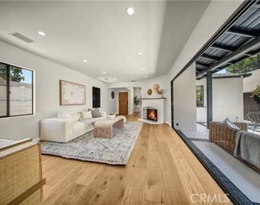 4038 Denny Avenue - Photo Thumbnail 9