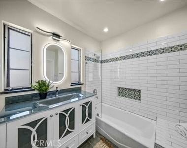 4038 Denny Avenue - Photo Thumbnail 15