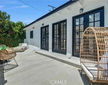 4038 Denny Avenue - Photo Thumbnail 23