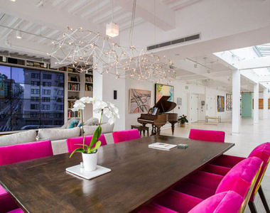 353 S Broadway - Photo Thumbnail 9