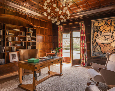 115 N Carolwood Drive - Photo Thumbnail 16