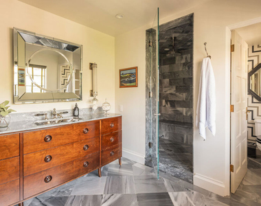 115 N Carolwood Drive - Photo Thumbnail 31