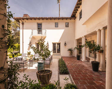 115 N Carolwood Drive - Photo Thumbnail 5